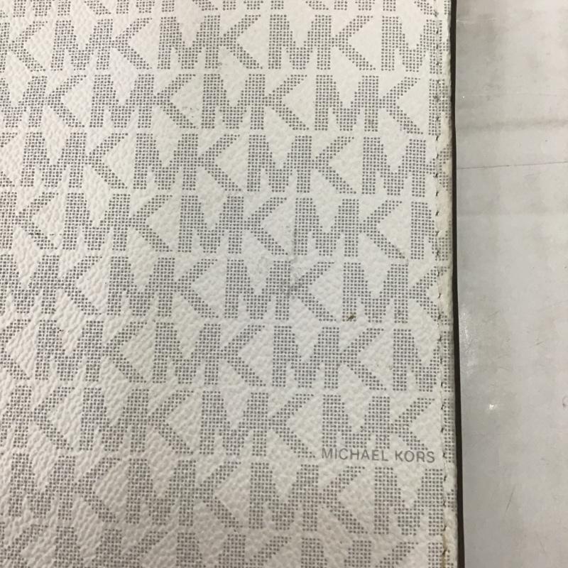 マイケルコース MICHAEL KORS クラッチバッグ、パーティバッグ クラッチバッグ、パーティバッグ マグネットポーチ ロゴ、文字 灰 / グレー / X 白 / ホワイト / X 金 / ゴールド /  レディース USED 古着 中古 10090848
