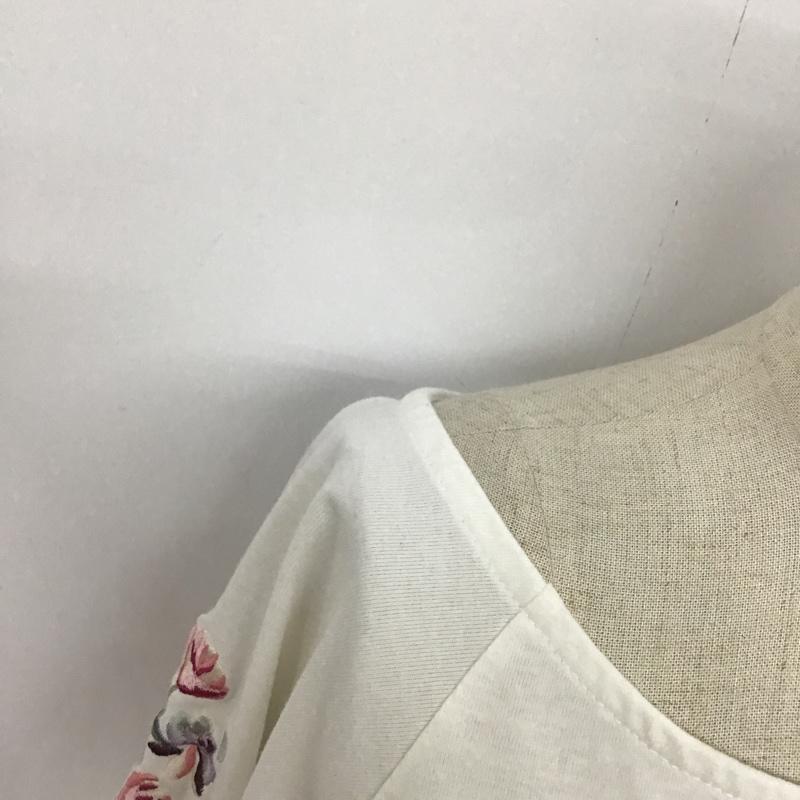 ローリーズファーム LOWRYS FARM カットソー 七分袖 NL617037TS フレアスリーブ M 刺繍 白 / ホワイト /  レディース USED 古着 中古 10091606