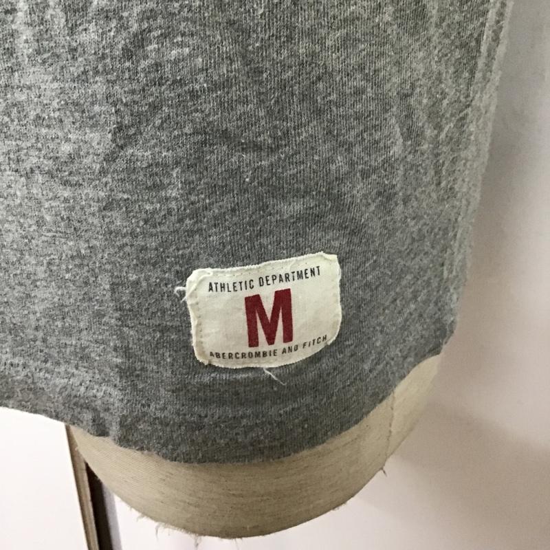 アバクロンビーアンドフィッチ ABERCROMBIE&FITCH Tシャツ 半袖 ナンバリングTee M ワンポイント 灰 / グレー / X えんじ / ワインレッド / X 橙 / オレンジ /  メンズ USED 古着 中古 10092919