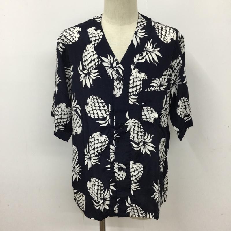 タウンクラフト TOWNCRAFT シャツ、ブラウス 半袖 ノーカラー Vネック パイナップル アロハシャツ M 総柄 紺 / ネイビー / X 白 / ホワイト /  メンズ USED 古着 中古 10093520