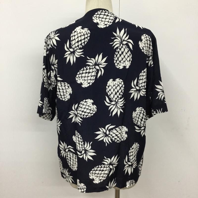 タウンクラフト TOWNCRAFT シャツ、ブラウス 半袖 ノーカラー Vネック パイナップル アロハシャツ M 総柄 紺 / ネイビー / X 白 / ホワイト /  メンズ USED 古着 中古 10093520