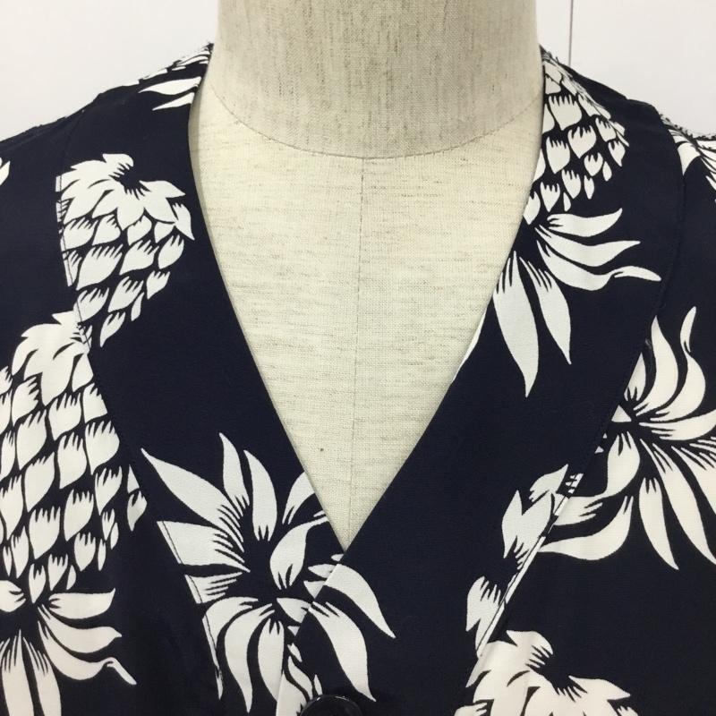 タウンクラフト TOWNCRAFT シャツ、ブラウス 半袖 ノーカラー Vネック パイナップル アロハシャツ M 総柄 紺 / ネイビー / X 白 / ホワイト /  メンズ USED 古着 中古 10093520