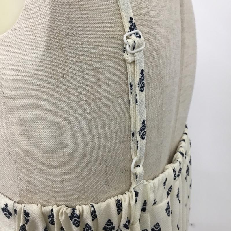 マジェスティックレゴン MAJESTIC LEGON ワンピース ロングスカート 1065065712 マキシ丈 キャミワンピ ペイズリー柄 M 総柄 アイボリー / アイボリー / X 紺 / ネイビー /  レディース USED 古着 中古 10094922