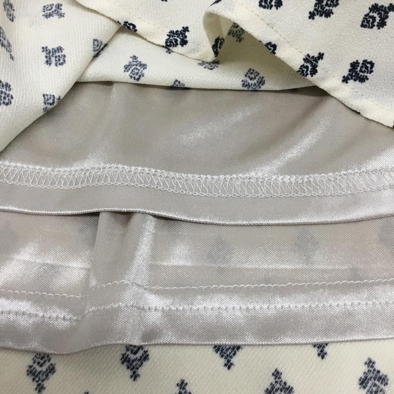 マジェスティックレゴン MAJESTIC LEGON ワンピース ロングスカート 1065065712 マキシ丈 キャミワンピ ペイズリー柄 M 総柄 アイボリー / アイボリー / X 紺 / ネイビー /  レディース USED 古着 中古 10094922