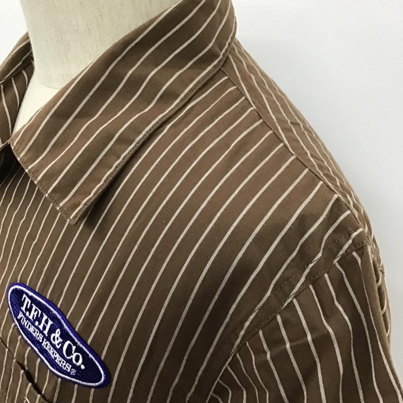フィンダーズ キーパーズ Finders Keepers シャツ、ブラウス 半袖 40511602 ワークシャツ ワッペン ストライプ M ロゴ、文字 茶 / ブラウン / X 白 / ホワイト /  メンズ USED 古着 中古 10096146