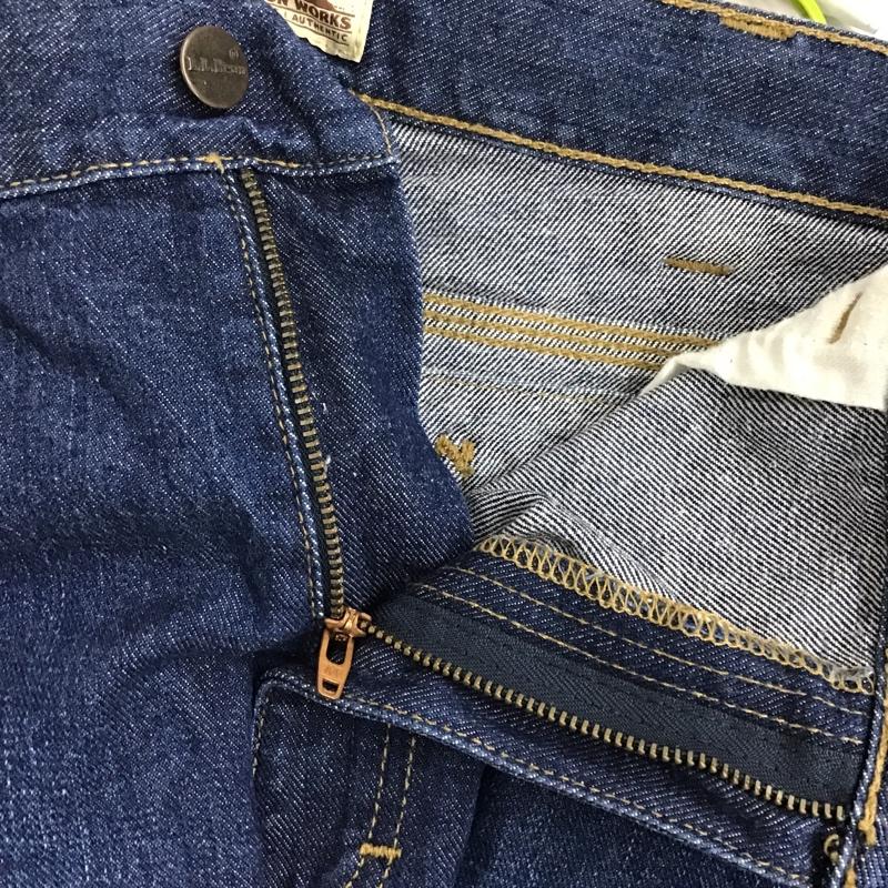 エルエルビーン L.L.Bean パンツ ショートパンツ ハーフパンツ デニムショートパンツ カジュアルパンツ カーゴパンツ 38 無地 インディゴ / インディゴ /  メンズ USED 古着 中古 10096721
