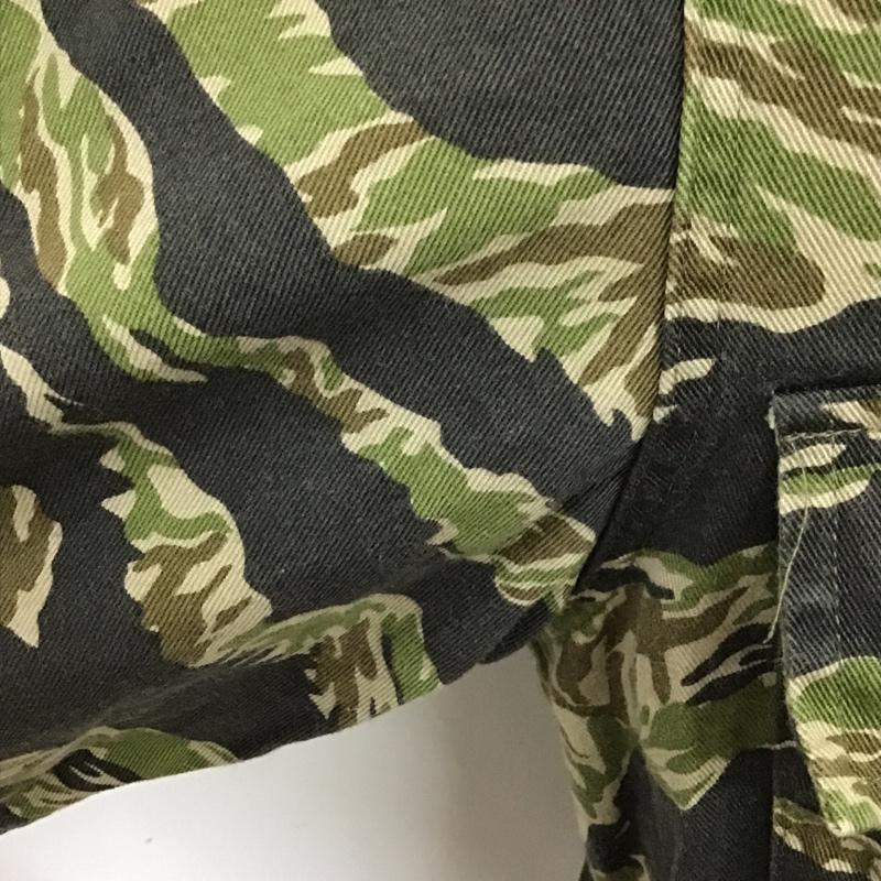 テンダーロイン TENDERLOIN ジャケット、上着 ジャケット、ブレザー カーゴジャケット カラージャケット 総柄 シャツジャケット S カモフラージュ柄・迷彩 マルチカラー / マルチカラー /  メンズ USED 古着 中古 10096737