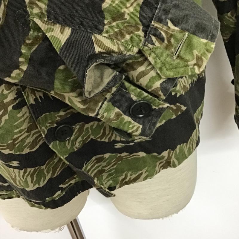 テンダーロイン TENDERLOIN ジャケット、上着 ジャケット、ブレザー カーゴジャケット カラージャケット 総柄 シャツジャケット S カモフラージュ柄・迷彩 マルチカラー / マルチカラー /  メンズ USED 古着 中古 10096737