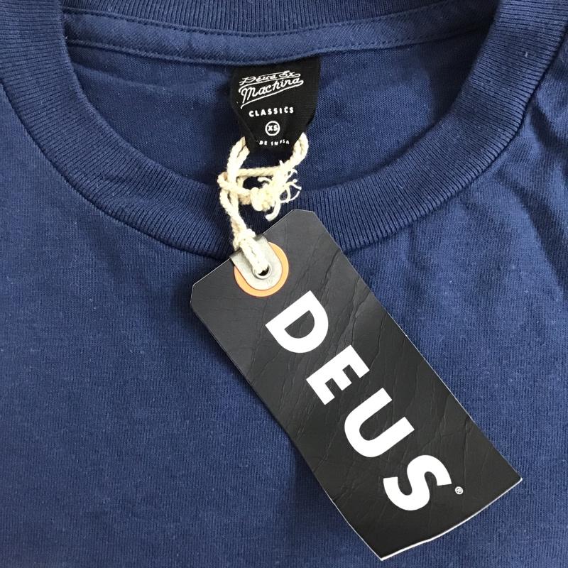 デウスエクスマキナ DEUS EX MACHINA Tシャツ 半袖 DMW41808J DEUS CUSTOM TEE XS ロゴ、文字 紺 / ネイビー /  メンズ USED 古着 中古 10097061