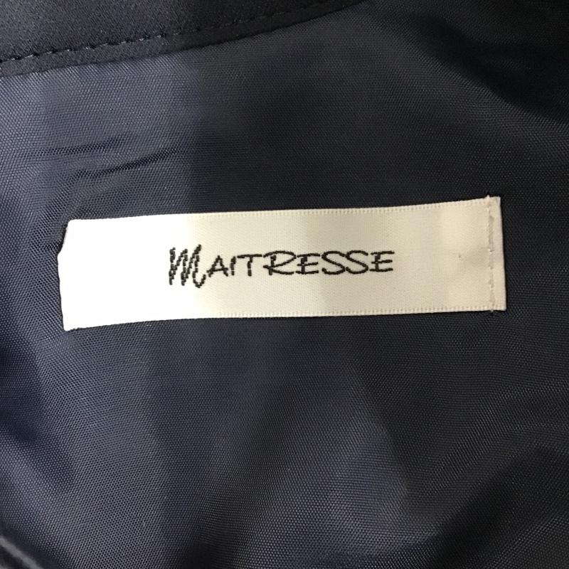 メトリーゼス MAITRESSE ワンピース ひざ丈スカート ノースリーブワンピース 花柄ワンピース 総柄 M 花柄 紺 / ネイビー /  レディース USED 古着 中古 10097158