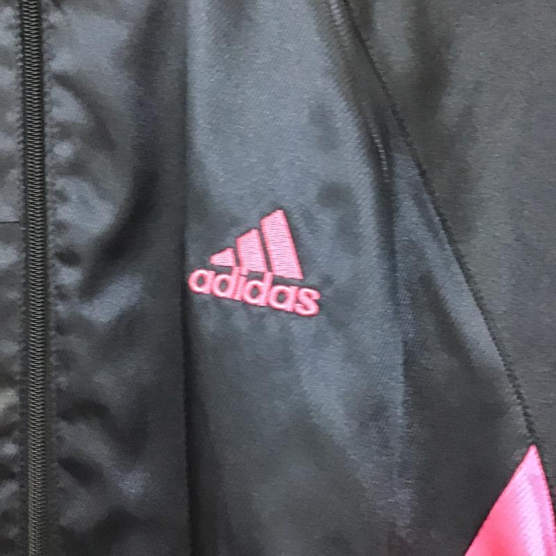 アディダス adidas ジャケット、上着 ジャケット、ブレザー ジップアップジャケット ジャンパー ジャケット カジュアルジャケット ジップアップジャージ スポーツウェア 150cm ロゴ、文字 マルチカラー / マルチカラー /  ボーイズ USED 古着 中古 10097414