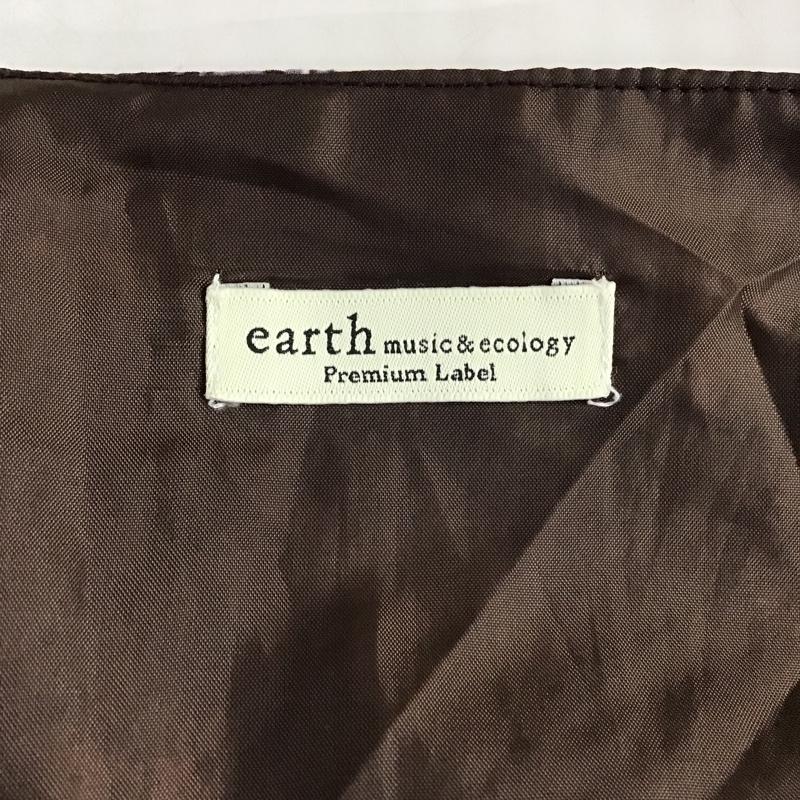 アースミュージックアンドエコロジー earth music&ecology ワンピース ロングスカート 1B04L0H0300 エンパイアフラワーワンピース Vネック FREE 花柄 茶 / ブラウン / X 紫 / パープル / X 白 / ホワイト /  レディース USED 古着 中古 10097701