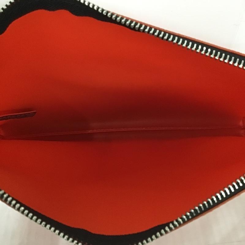 ジャンニ・キャリーニ GIANNI CHIARINI クラッチバッグ、パーティバッグ クラッチバッグ、パーティバッグ 無地 橙 / オレンジ /  レディース USED 古着 中古 10097918