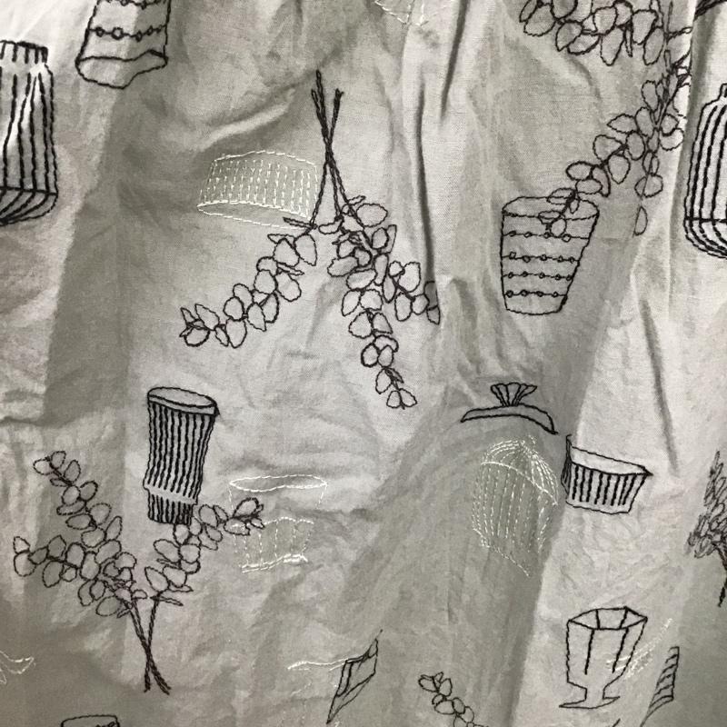 ツクロイ サンバレー tukuroi by SUNVALLEY ワンピース ひざ丈スカート TK409205 ノースリーブ 膝下丈 M 刺繍 カーキ / カーキ /  レディース USED 古着 中古 10098381