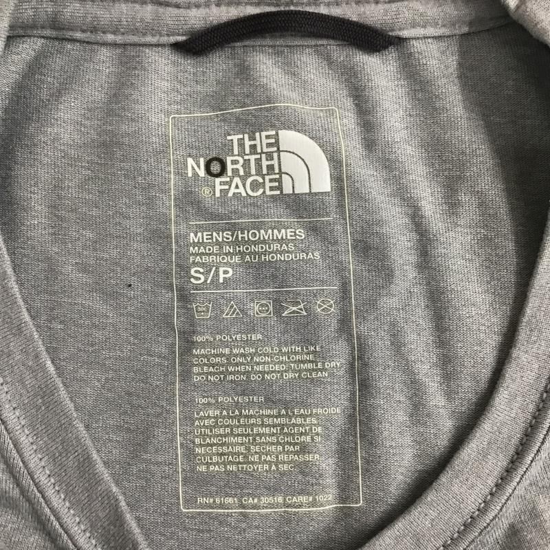 ザノースフェイス THE NORTH FACE Tシャツ 半袖 NF0A33LHDYX クルーネック プリント S ロゴ、文字 灰 / グレー /  メンズ USED 古着 中古 10098426