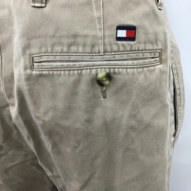トミーヒルフィガー TOMMY HILFIGER パンツ ショートパンツ 0686770-6078 ハーフパンツ タック入り M ワンポイント ベージュ / ベージュ /  メンズ USED 古着 中古 10098718