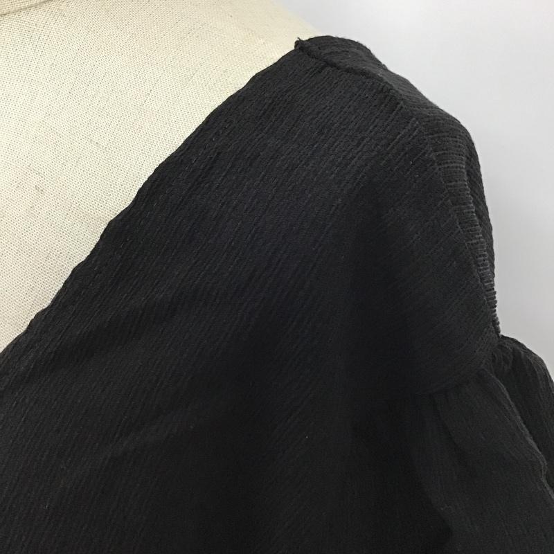 エモダ EMODA カットソー 半袖 042142700101-01 バックオープンショートトップ 半袖カットソー ショート丈カットソー Vネック FREE 無地 黒 / ブラック /  レディース USED 古着 中古 10099087