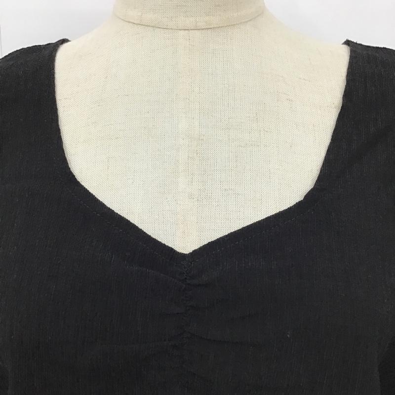 エモダ EMODA カットソー 半袖 042142700101-01 バックオープンショートトップ 半袖カットソー ショート丈カットソー Vネック FREE 無地 黒 / ブラック /  レディース USED 古着 中古 10099087