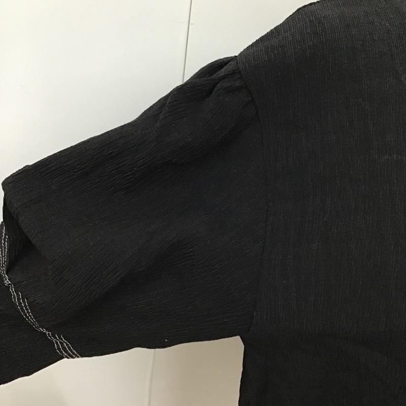 エモダ EMODA カットソー 半袖 042142700101-01 バックオープンショートトップ 半袖カットソー ショート丈カットソー Vネック FREE 無地 黒 / ブラック /  レディース USED 古着 中古 10099087