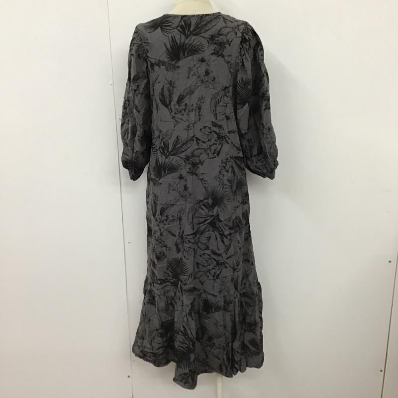 オペークドットクリップ OPAQUE.CLIP ワンピース ロングスカート 637-54358 ティアードワンピース 半袖ワンピース ロングワンピース フレアワンピース 0 総柄 灰 / グレー /  レディース USED 古着 中古 10099142