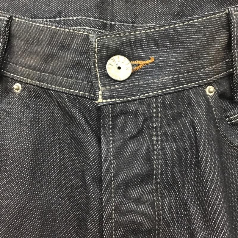 ディーゼル DIESEL パンツ デニム、ジーンズ 00T0010085E ボタンフライ W29 L30 29インチ 刺繍 インディゴ / インディゴ /  メンズ USED 古着 中古 10099196