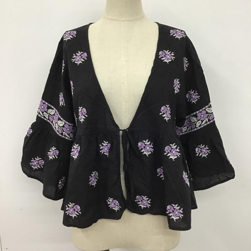 レイビームス Ray BEAMS カットソー 半袖 63-11-0237-509 花柄刺繍ブラウス 五分丈 フレア袖カットソー 花柄刺繍 FREE 総柄 X 花柄 黒 / ブラック /  レディース USED 古着 中古 10099364