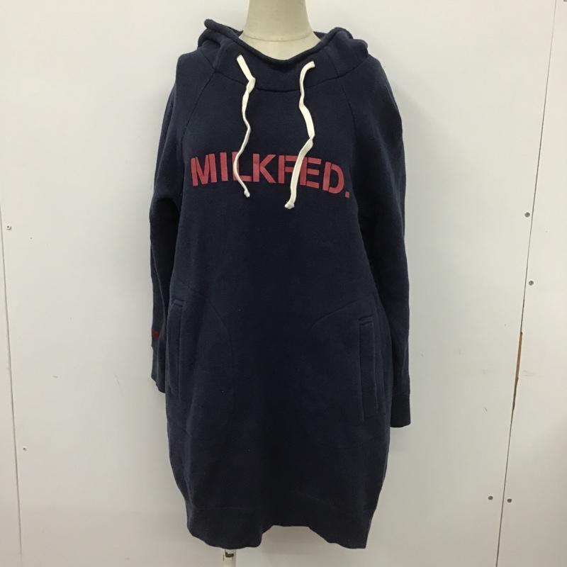 ミルクフェド MILKFED. ワンピース ミニスカート 03154901 SWEATHOODIEDRESSSTENCIL スウェットワンピース ミニワンピース フード付きワンピース M ロゴ、文字 紺 / ネイビー /  レディース USED 古着 中古 10100180