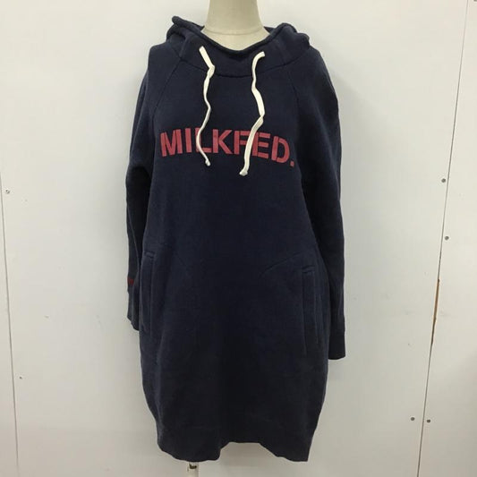 ミルクフェド MILKFED. ワンピース ミニスカート 03154901 SWEATHOODIEDRESSSTENCIL スウェットワンピース ミニワンピース フード付きワンピース M ロゴ、文字 紺 / ネイビー /  レディース USED 古着 中古 10100180