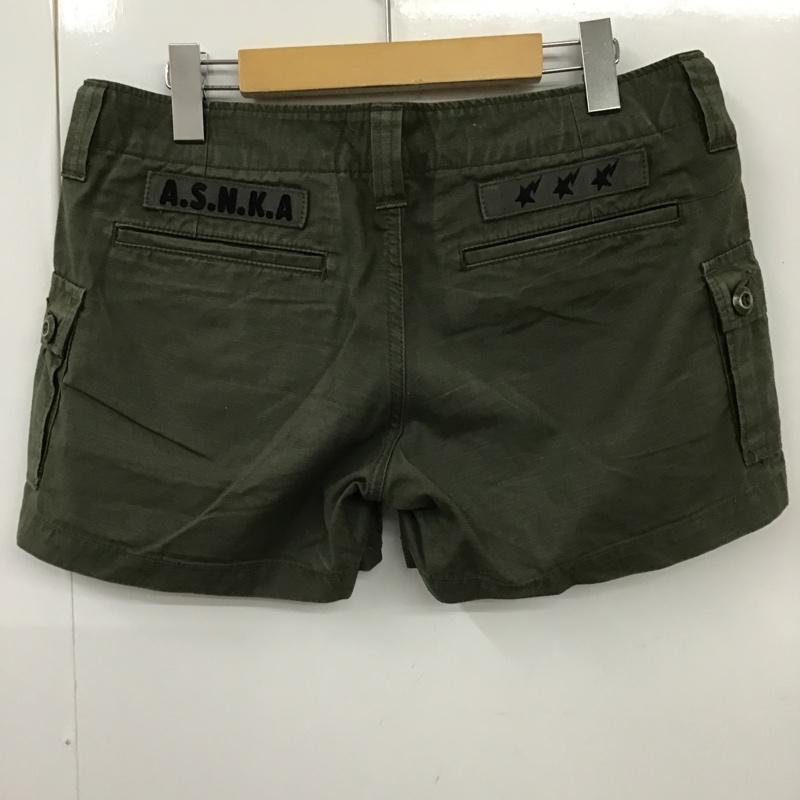 アベイシングエイプ A BATHING APE パンツ ショートパンツ ショートパンツ ハーフパンツ カジュアルパンツ ミリタリーパンツ S ロゴ、文字 カーキ / カーキ /  レディース USED 古着 中古 10100899