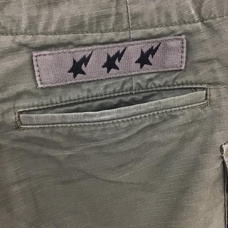 アベイシングエイプ A BATHING APE パンツ ショートパンツ ショートパンツ ハーフパンツ カジュアルパンツ ミリタリーパンツ S ロゴ、文字 カーキ / カーキ /  レディース USED 古着 中古 10100899