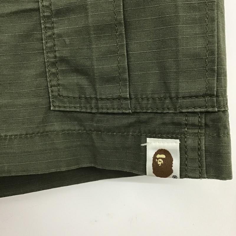 アベイシングエイプ A BATHING APE パンツ ショートパンツ ショートパンツ ハーフパンツ カジュアルパンツ ミリタリーパンツ S ロゴ、文字 カーキ / カーキ /  レディース USED 古着 中古 10100899