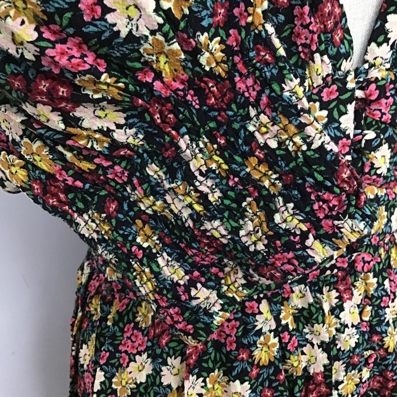 ザラ ZARA ワンピース ひざ丈スカート ミニワンピース 半袖ワンピース 花柄ワンピース フレアワンピース S 総柄 X 花柄 マルチカラー / マルチカラー /  レディース USED 古着 中古 10101266