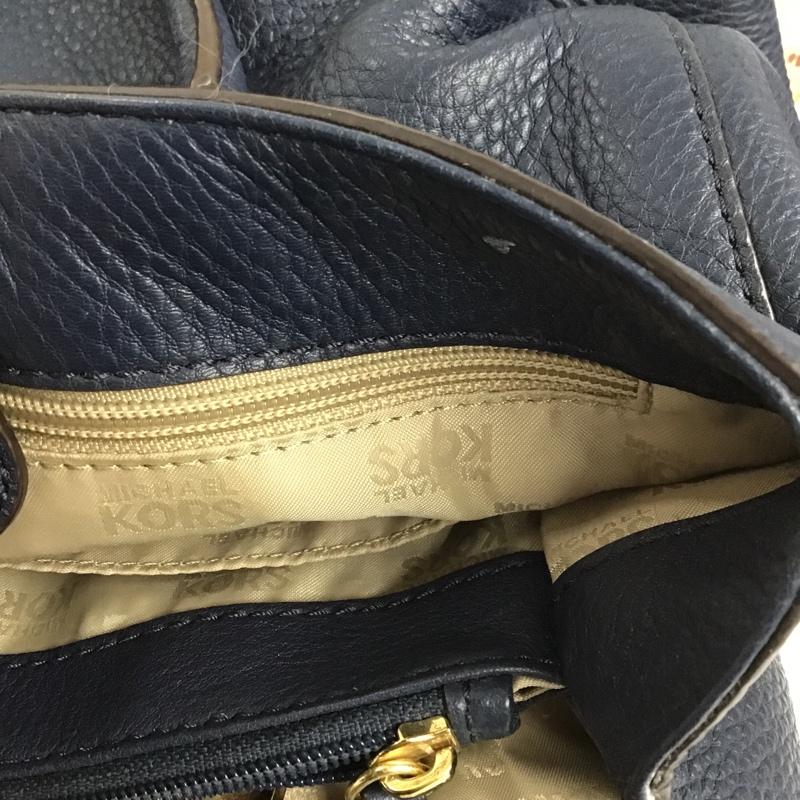 マイケルコース MICHAEL KORS ハンドバッグ ハンドバッグ 35H3GBFT2L ロゴ、文字 紺 / ネイビー / X 金 / ゴールド /  レディース USED 古着 中古 10101372