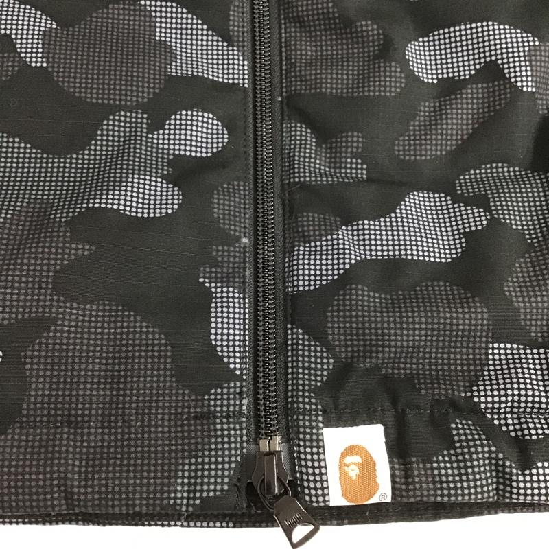 アベイシングエイプ A BATHING APE ベスト ベスト 001LJD801003X ダウンベスト フェザー ノーカラー バックロゴ XL カモフラージュ柄・迷彩 黒 / ブラック / X 灰 / グレー / X 紺 / ネイビー /  メンズ USED 古着 中古 10101521
