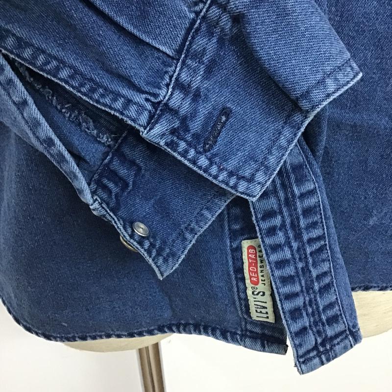 リーバイス Levi's シャツ、ブラウス 長袖 デニムシャツ RED TAB S 無地 青 / ブルー /  メンズ USED 古着 中古 10101713