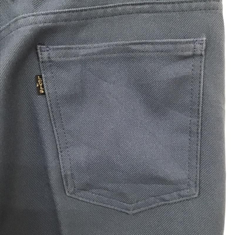 リーバイス Levi's パンツ デニム、ジーンズ カラージーンズ カジュアルパンツ センタータックパンツ 無地 紺 / ネイビー /  メンズ USED 古着 中古 10101927