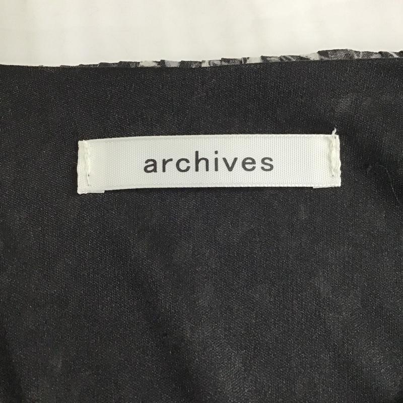 アルシーヴ archives ワンピース ロングスカート 半袖ロングワンピース 総柄 花柄 フレアスカート 総柄 X 花柄 白 / ホワイト / X 黒 / ブラック /  レディース USED 古着 中古 10102661