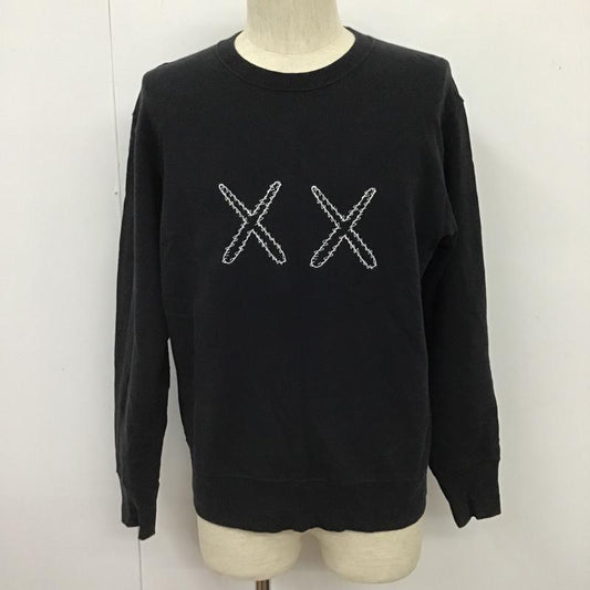 ユニクロ UNIQLO トレーナー 長袖 KAWS M 刺繍 黒 / ブラック /  メンズ USED 古着 中古 10102698