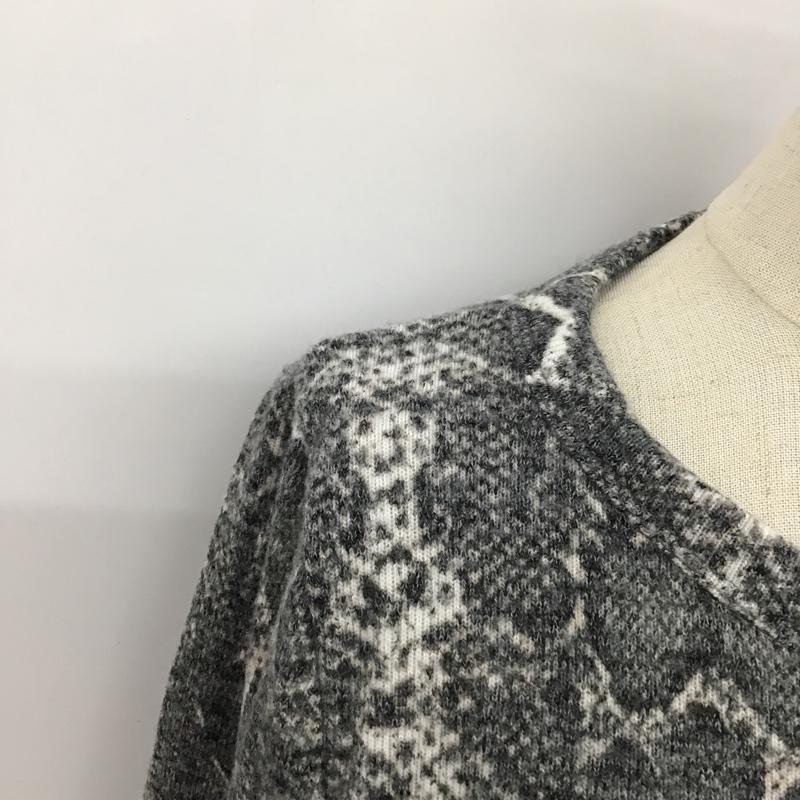 ザラ ZARA TRAFALUC カットソー 長袖 長袖ニットカットソー クルーネックカットソー セーター 総柄 S 総柄 白 / ホワイト / X 黒 / ブラック /  レディース USED 古着 中古 10102975