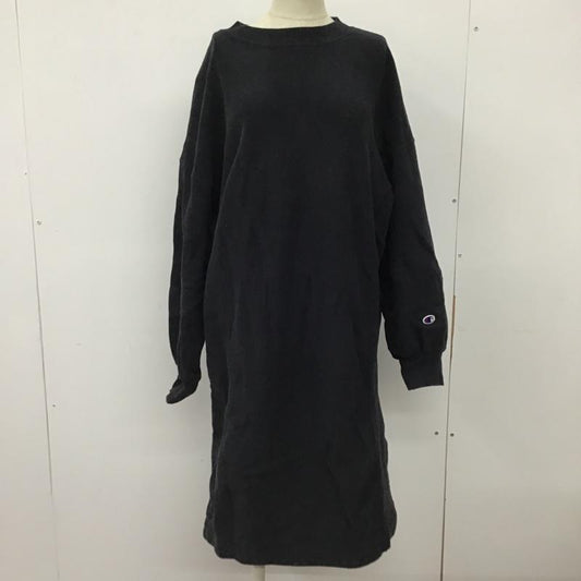 チャンピオン Champion ワンピース ロングスカート CWSL014 Champion×MILKFED.コラボ ロングワンピース 長袖スウェットワンピース M ロゴ、文字 紺 / ネイビー /  レディース USED 古着 中古 10103286