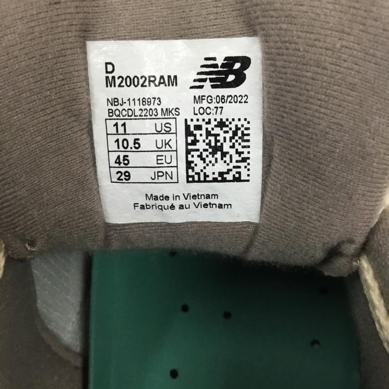 ニューバランス New Balance スニーカー スニーカー M2002RAM atmos別注 OASIS 29cm 箱有 29.0cm ロゴ、文字 ベージュ / ベージュ / X 灰 / グレー / X 緑 / グリーン /  メンズ USED 古着 中古 10103315