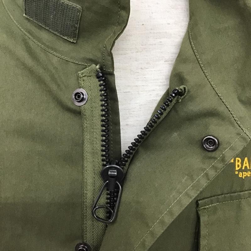 ベイプ BAPE ジャケット、上着 ジャンパー、ブルゾン ミリタリージャケット カジュアルジャケット ジップアップジャケット L ロゴ、文字 カーキ / カーキ /  メンズ USED 古着 中古 10103452