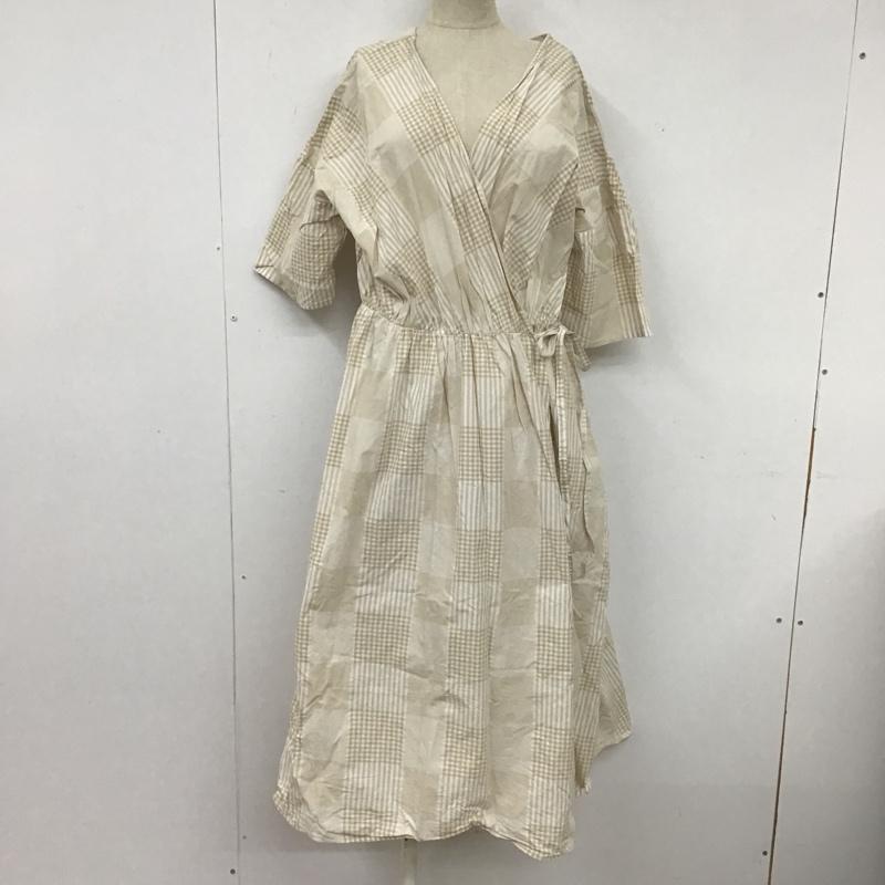 サマンサモスモス Samansa Mos2 ワンピース ロングスカート ロングワンピース 半袖ワンピース フレアスカート ウエスト切り替えワンピース 総柄 ベージュ / ベージュ /  レディース USED 古着 中古 10103591