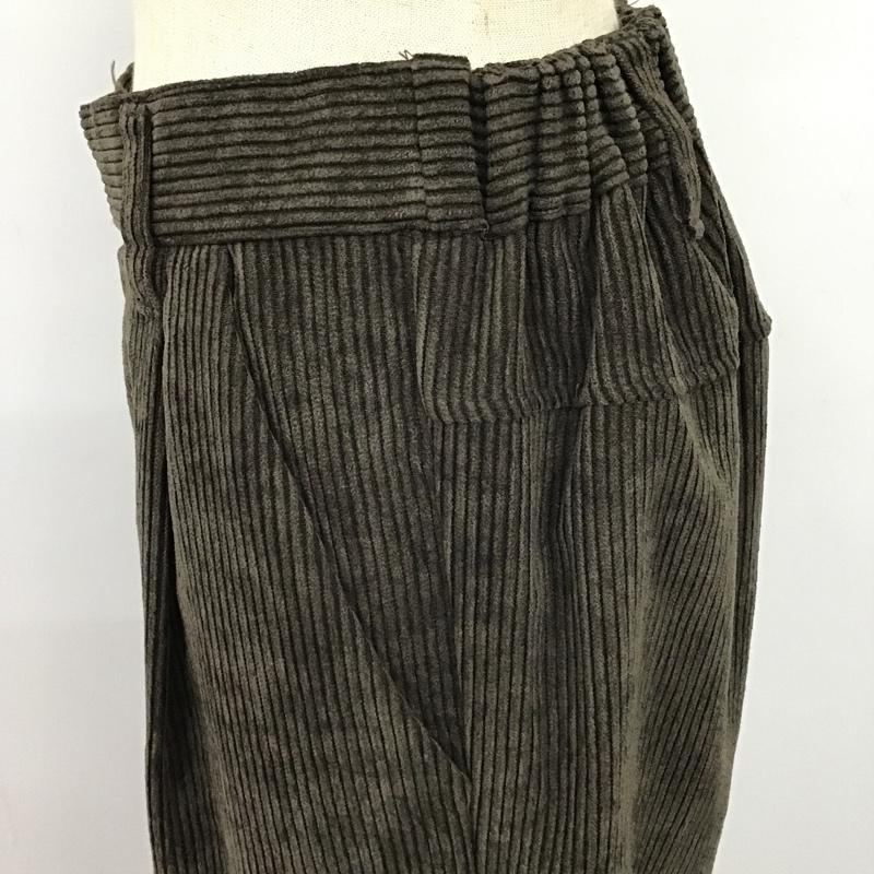 アイテムズ アーバンリサーチ ITEMS URBAN RESEARCH ボトムス ボトムス WH-77-241002 コーデュロイパンツ ワイド タック入り 無地 ダークブラウン / ダークブラウン /  レディース USED 古着 中古 10103973
