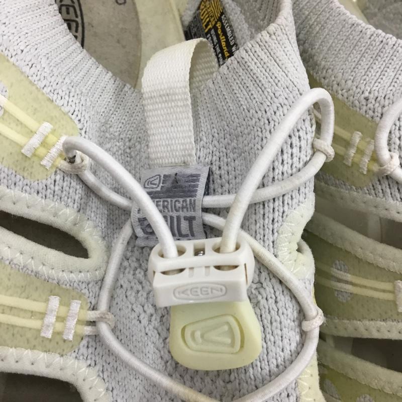 キーン KEEN サンダル サンダル 1019150 26cm 26.0cm ロゴ、文字 白 / ホワイト /  メンズ USED 古着 中古 10104333