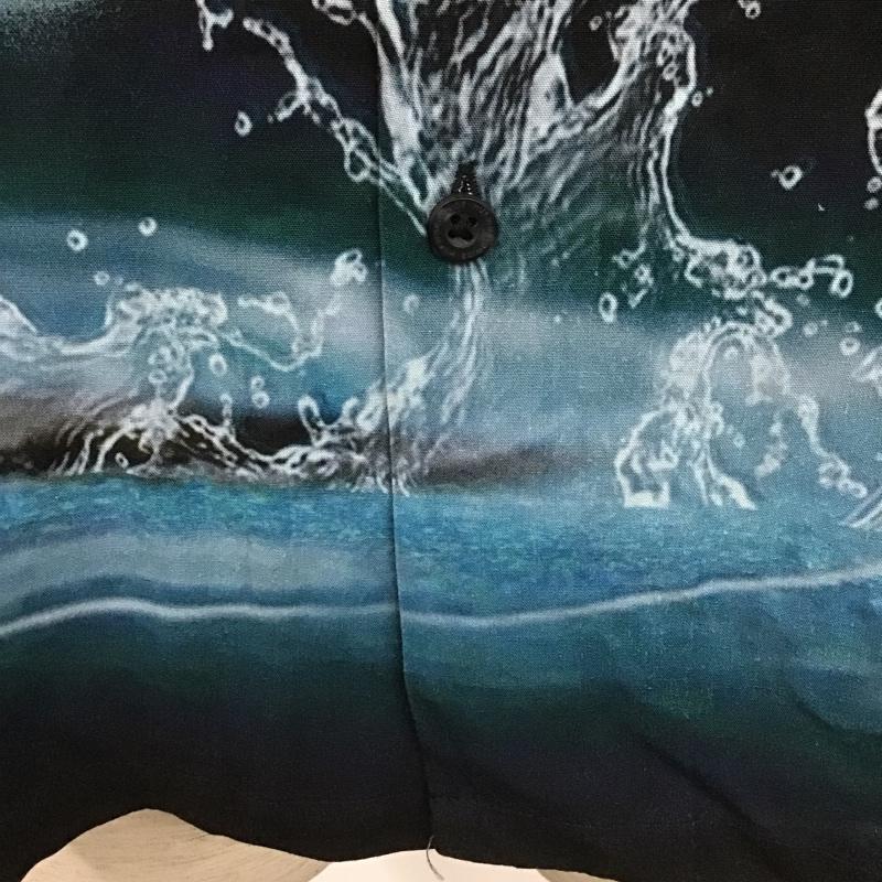 ハフ HUF シャツ、ブラウス 半袖 BU00155 半袖シャツ アロハシャツ 開襟シャツ リゾートシャツ M プリント 黒 / ブラック /  メンズ USED 古着 中古 10104370