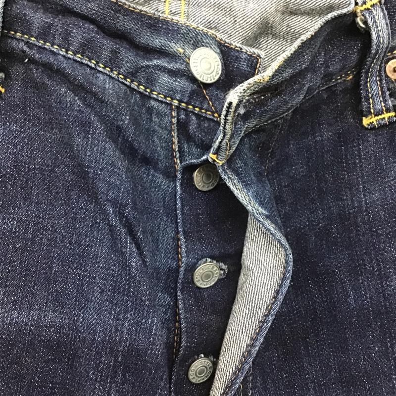 エヴィス EVISU パンツ デニム、ジーンズ デニムパンツ ストレートパンツ ワイドパンツ カジュアルパンツ ロゴ、文字 インディゴ / インディゴ /  メンズ USED 古着 中古 10104568