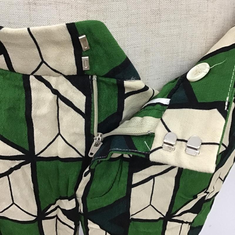 ザラ ZARA ボトムス ボトムス 総柄カジュアルパンツ スリムパンツ ストレートパンツ M 総柄 緑 / グリーン / X ベージュ / ベージュ /  レディース USED 古着 中古 10104798