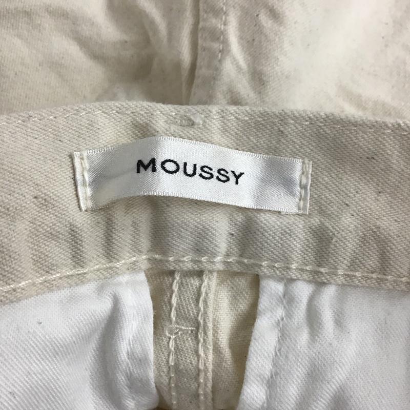 マウジー MOUSSY パンツ ショートパンツ 010EAA11-5530 DENIMFLAREショートパンツ ハーフパンツ カジュアルパンツ 1 無地 オフホワイト / オフホワイト /  レディース USED 古着 中古 10104959