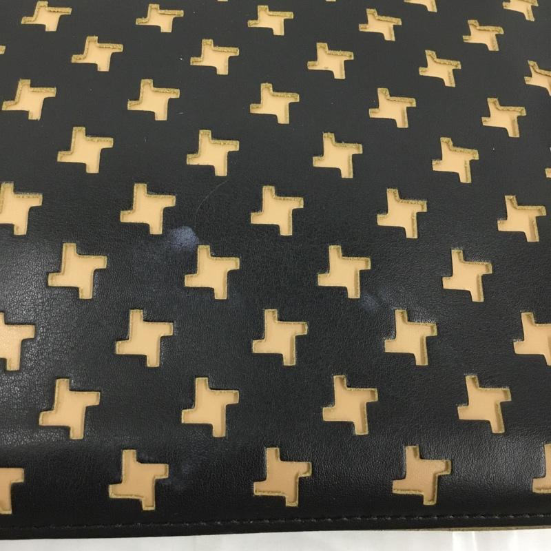 マルニ MARNI クラッチバッグ、パーティバッグ クラッチバッグ、パーティバッグ イタリア製 ロゴ、文字 黒 / ブラック / X ベージュ / ベージュ /  メンズ USED 古着 中古 10105249
